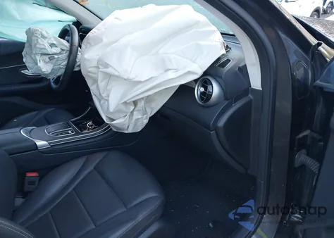 2021 Mercedes-Benz Glc 300 4Matic from USA, damaged, VIN W1N0G8EB2MF958752